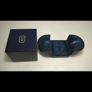 Harry Winston Style Ring Box